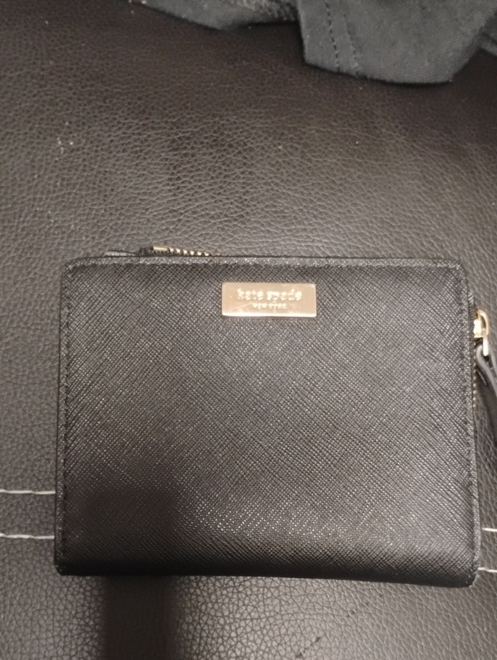 KATE SPADE LAUREL WAY SMALL SHAWN WALLET EXCELLENT CONDITION